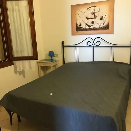 Tra Rocce Pini E Mare Apartament