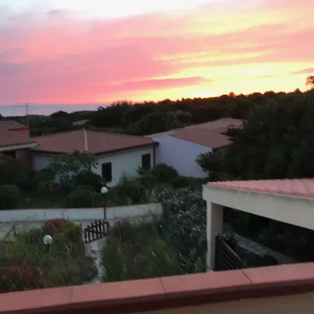 Tra Rocce Pini E Mare Apartament *