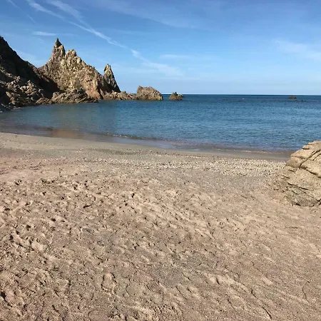 Apartament Tra Rocce Pini E Mare